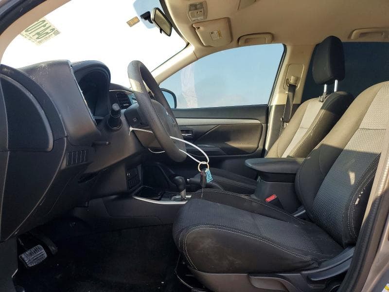 2018 MITSUBISHI OUTLANDER ES 7