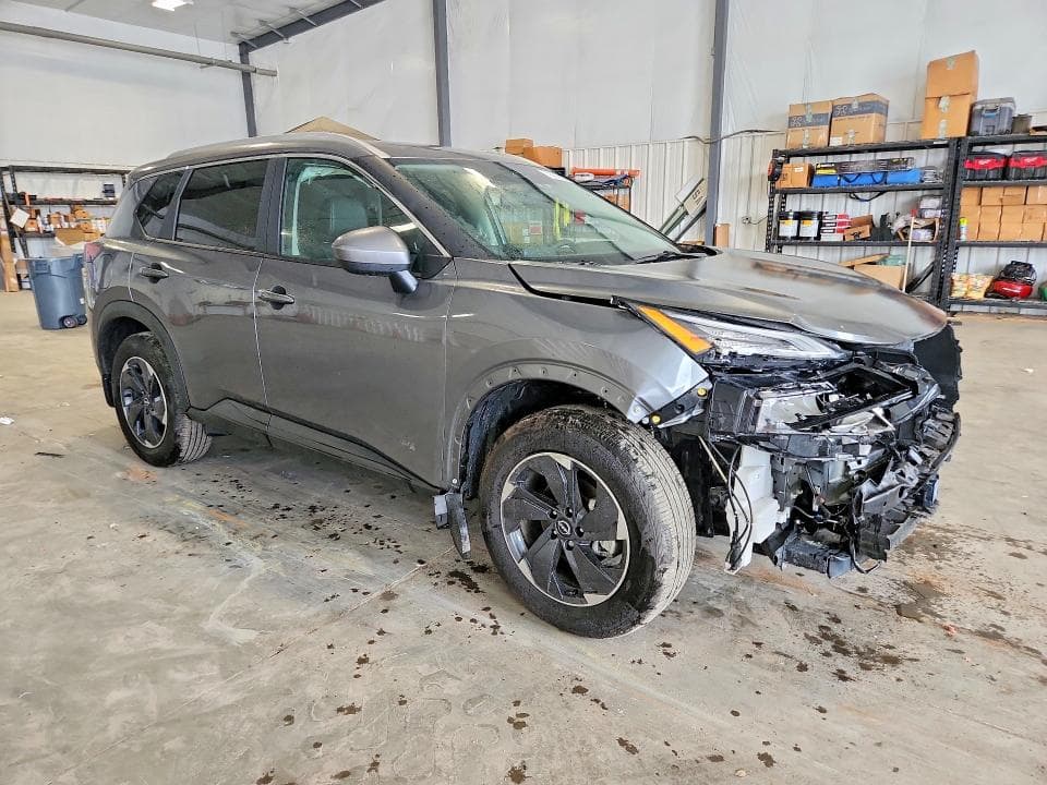 2026 NISSAN ROGUE SV 4
