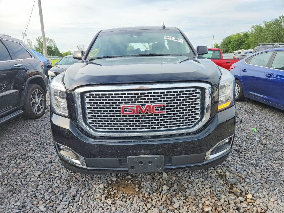 2017 GMC YUKON DENALI 5
