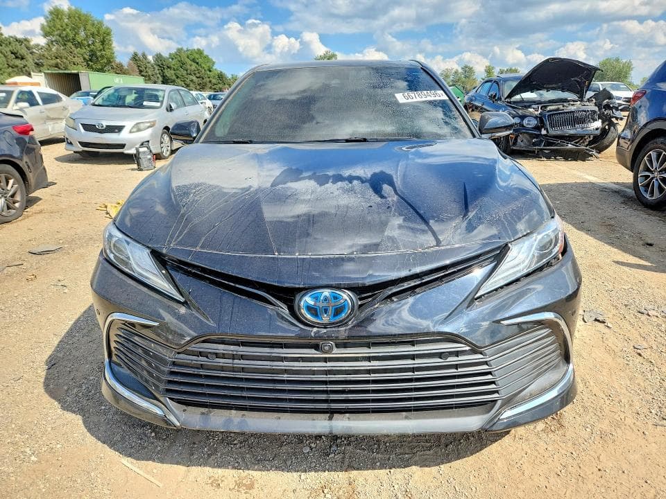 2023 TOYOTA CAMRY XLE 5
