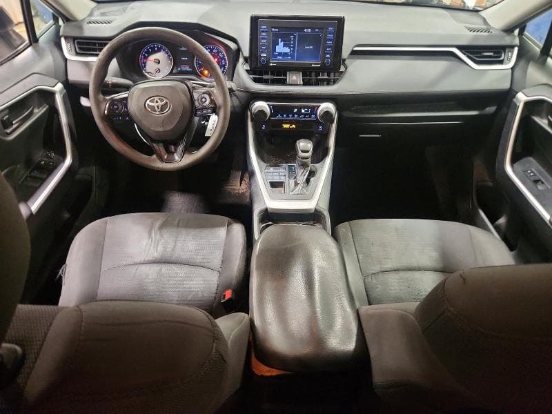 2020 TOYOTA RAV4 LE 8