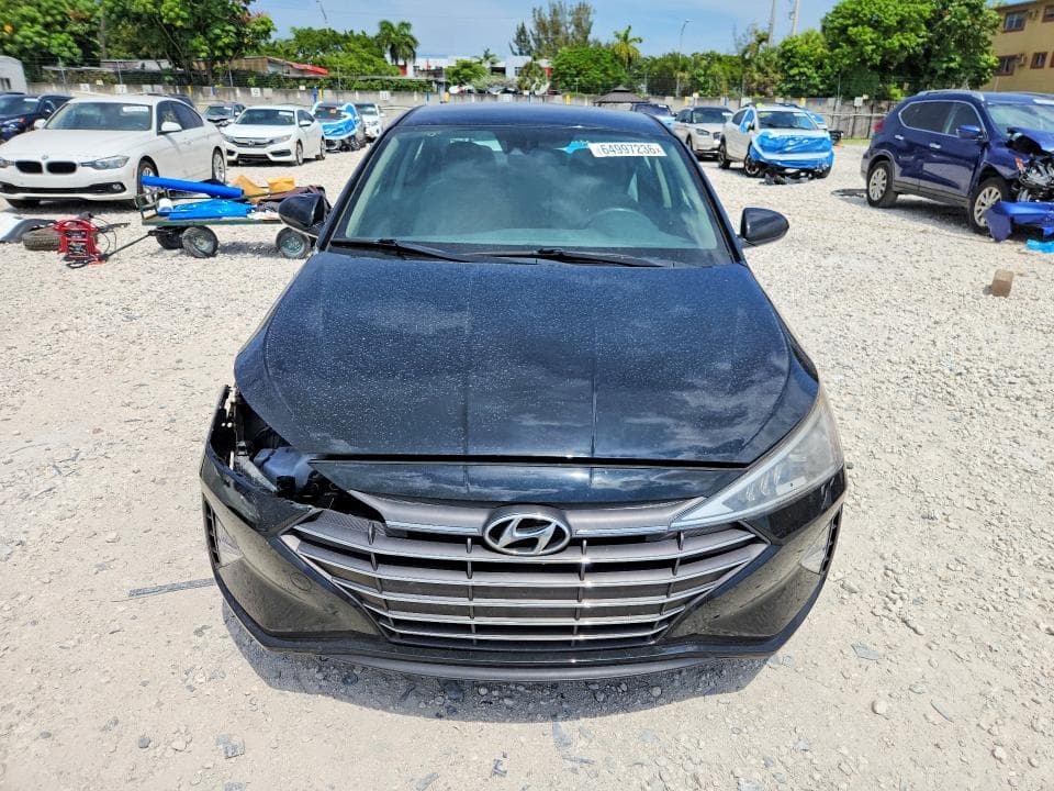 2020 HYUNDAI ELANTRA SE 5
