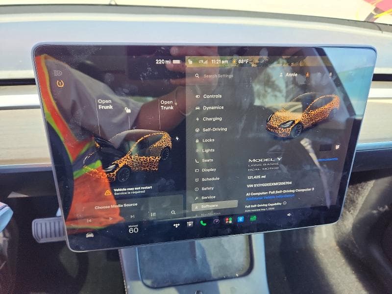 2021 TESLA MODEL Y 9