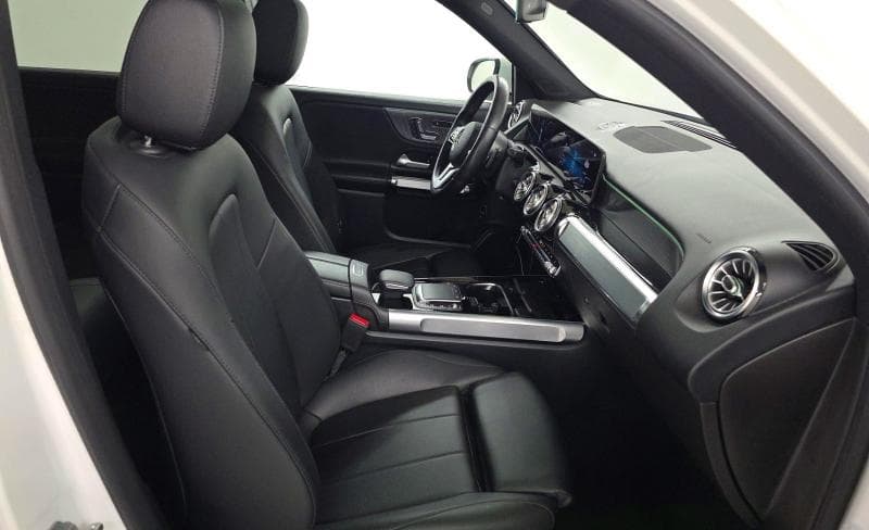 2021 MERCEDES-BENZ GLB 250 4MATIC 5