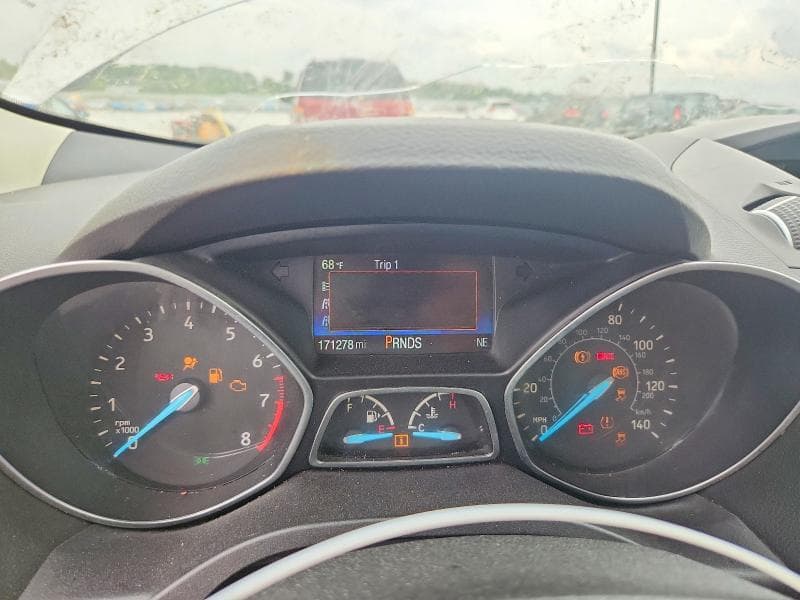 2017 FORD ESCAPE SE 9