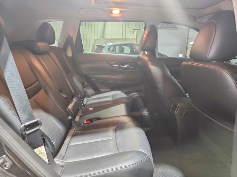 2018 NISSAN ROGUE SL 11