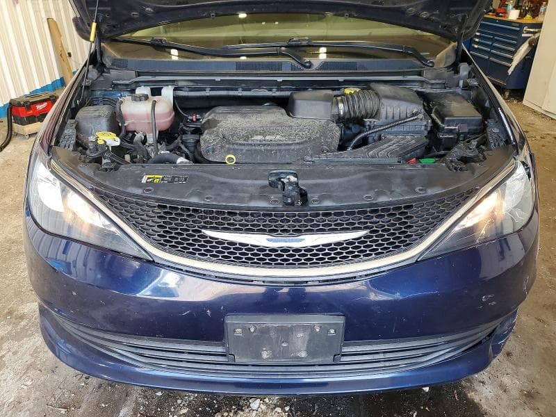 2017 CHRYSLER PACIFICA 12