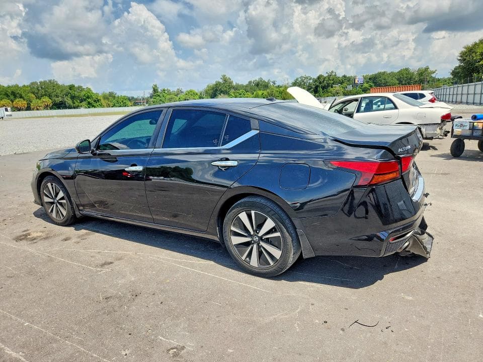 2021 NISSAN ALTIMA SV 2
