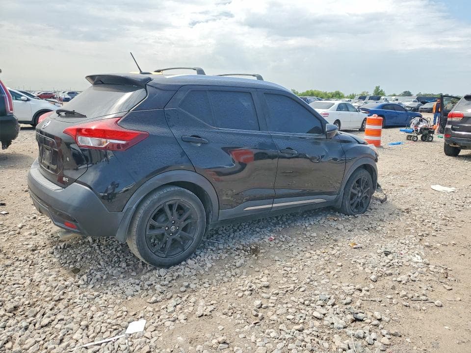 2019 NISSAN KICKS SR 3