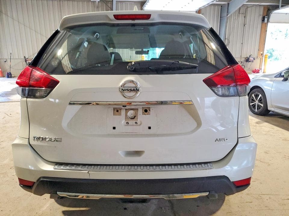 2017 NISSAN ROGUE SV 6