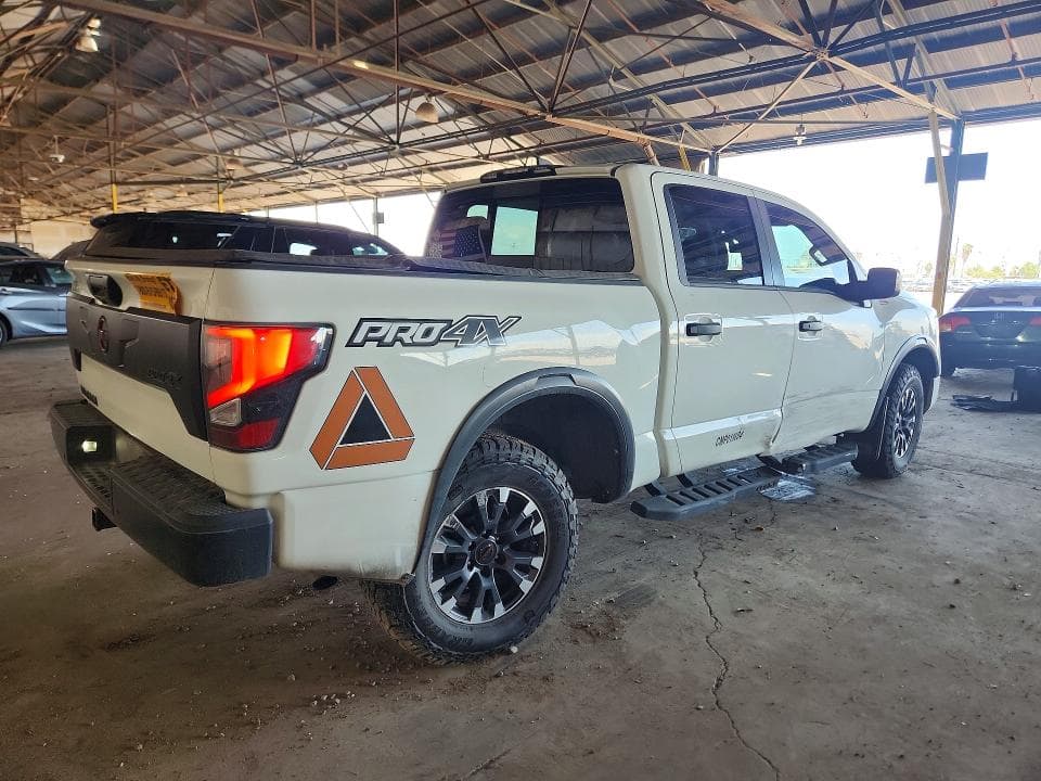 2024 NISSAN TITAN PRO-4X 3