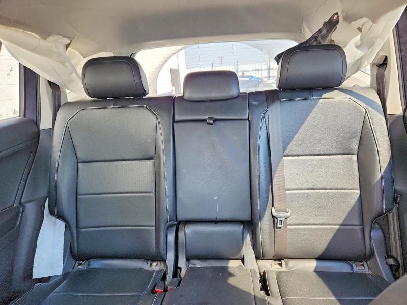 2021 VOLKSWAGEN TIGUAN SE 10