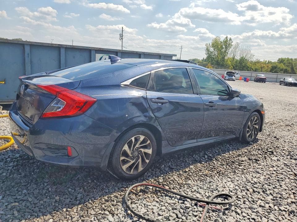 2017 HONDA CIVIC EX 3