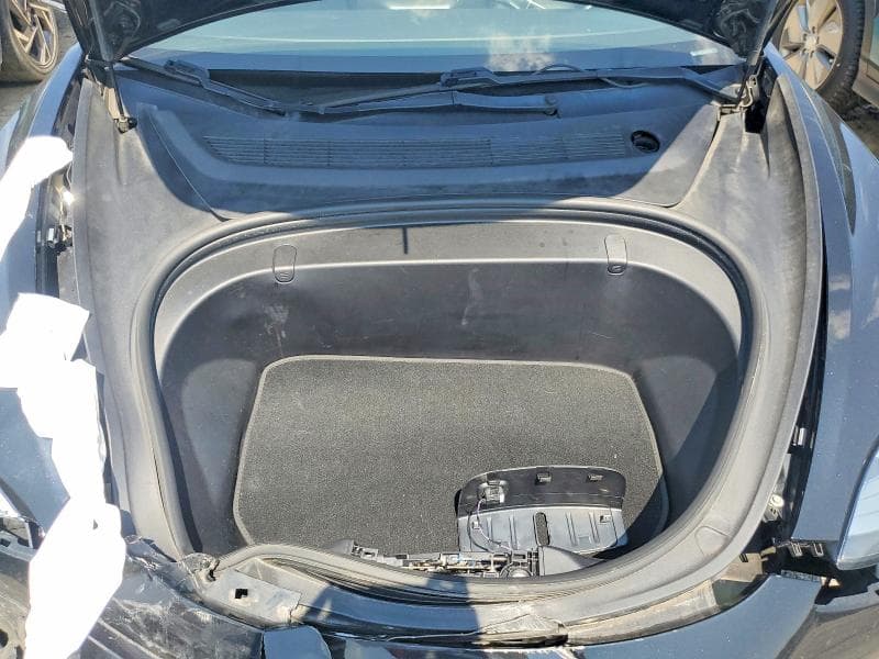 2018 TESLA MODEL 3 11