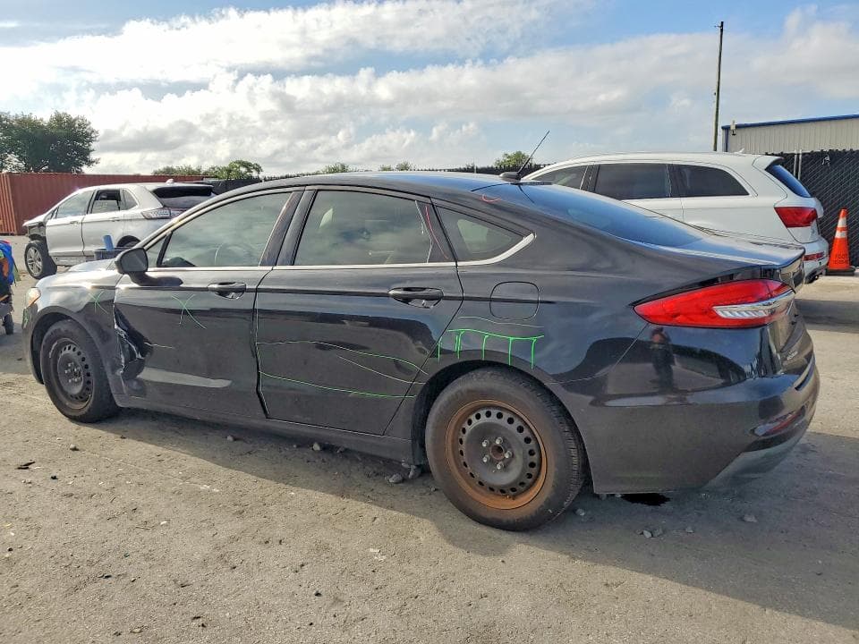 2019 FORD FUSION S 2