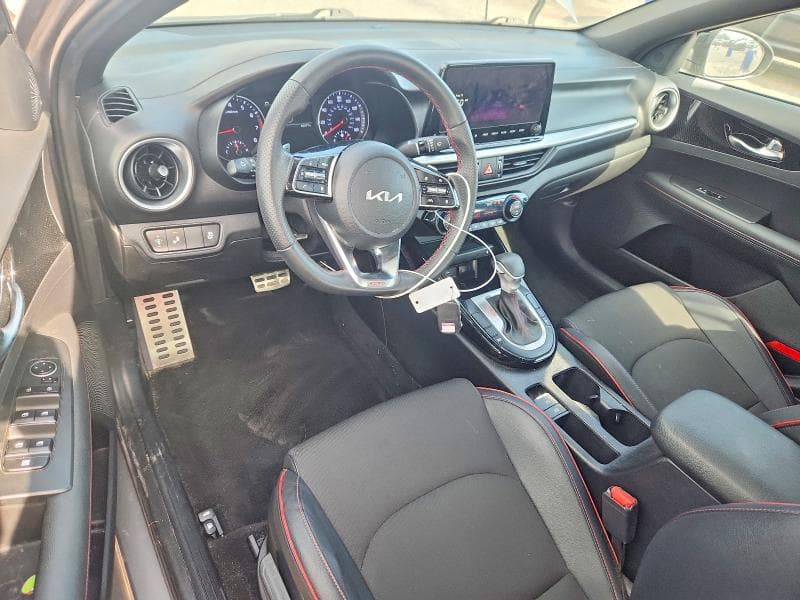 2023 KIA FORTE GT 8