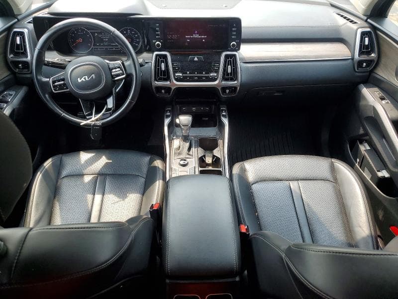 2023 KIA SORENTO S 8