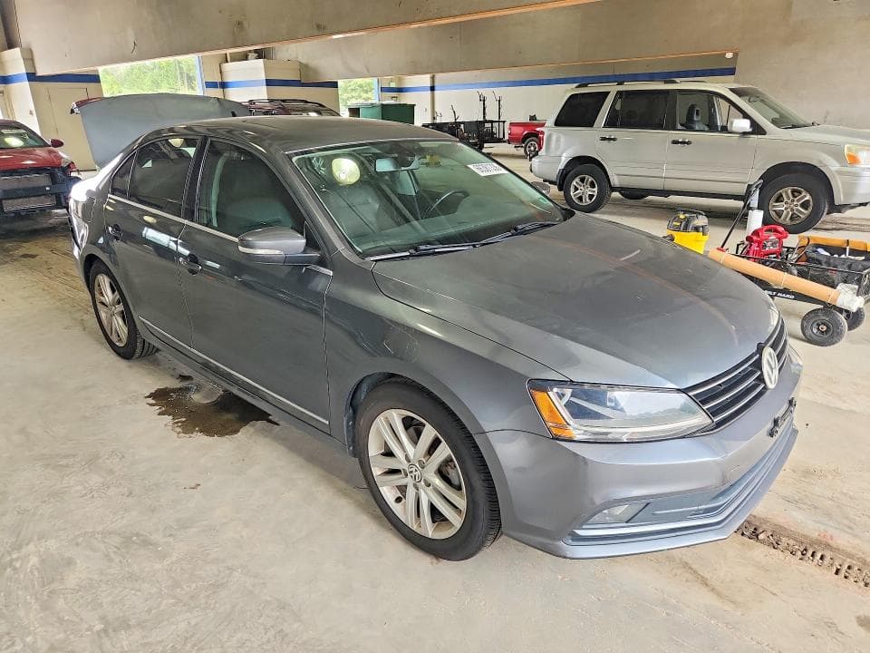 2017 VOLKSWAGEN JETTA SEL 4