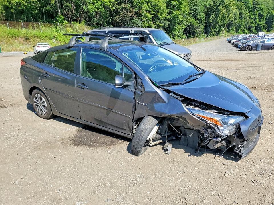 2022 TOYOTA PRIUS XLE AWD-E 4