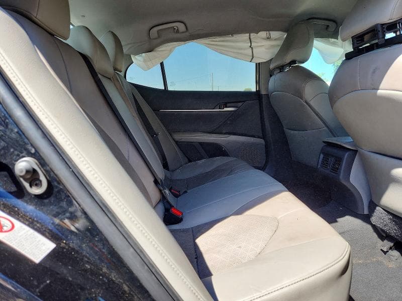 2018 TOYOTA CAMRY XSE 10