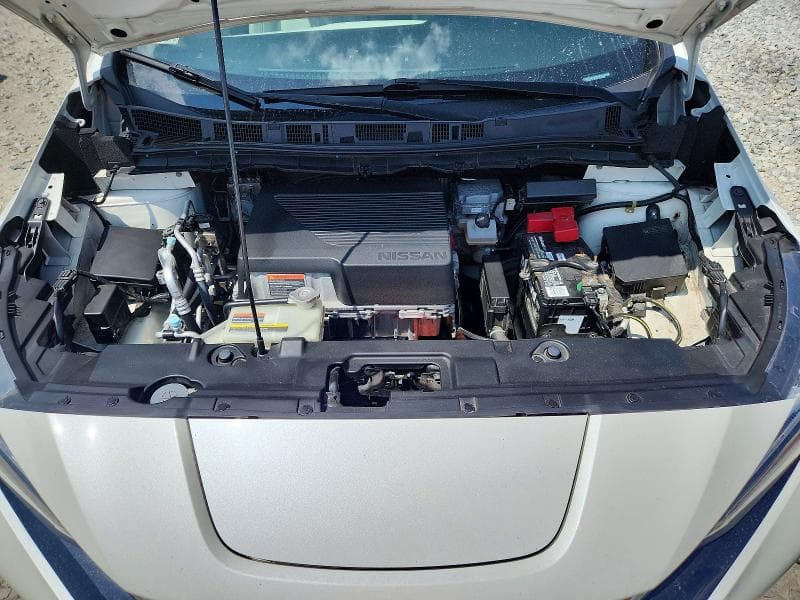 2019 NISSAN LEAF SL 12