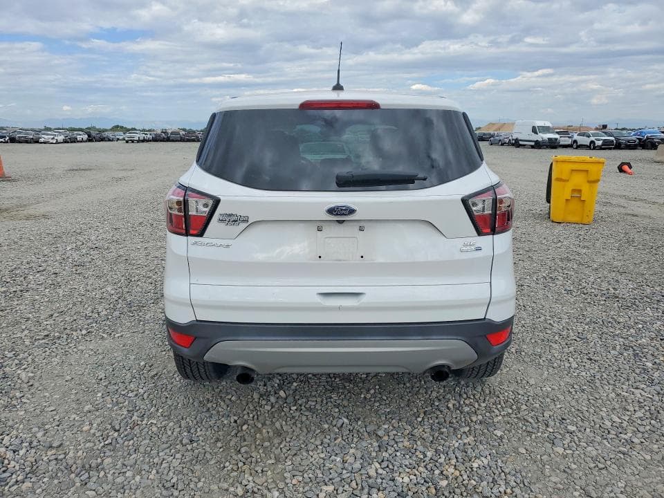 2017 FORD ESCAPE SE 6