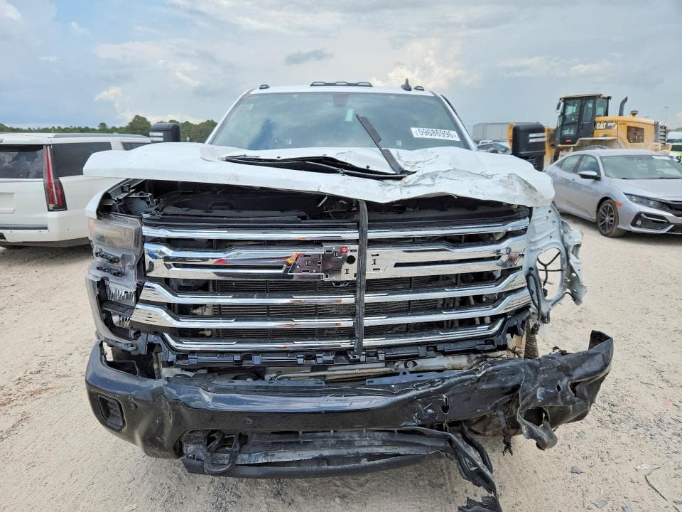2025 CHEVROLET SILVERADO K2500 CUSTOM 5