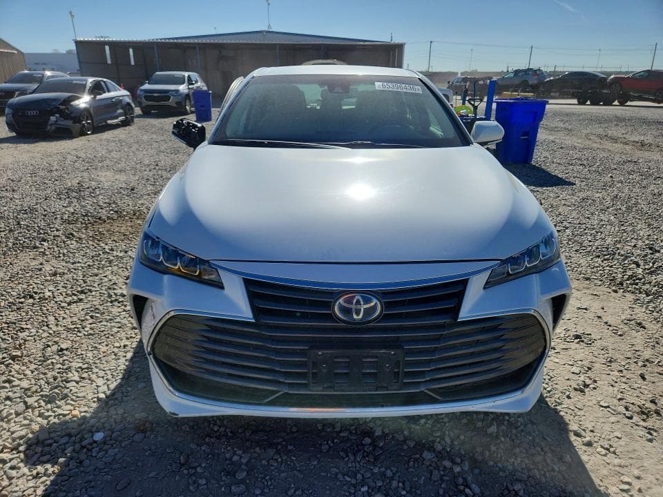 2020 TOYOTA AVALON XLE 5