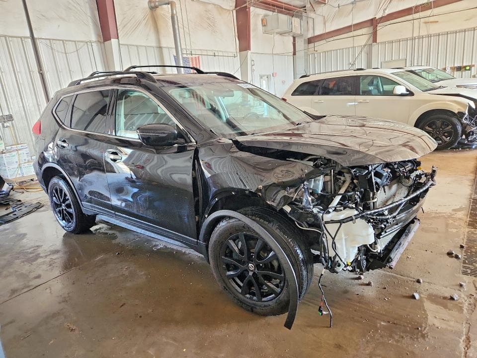 2018 NISSAN ROGUE SV 4