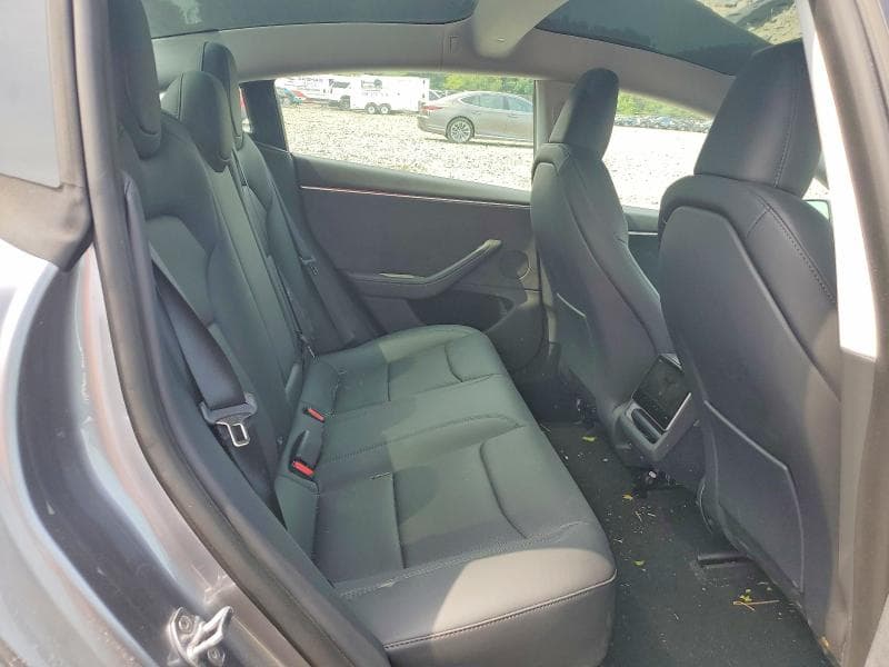 2025 TESLA MODEL 3 10