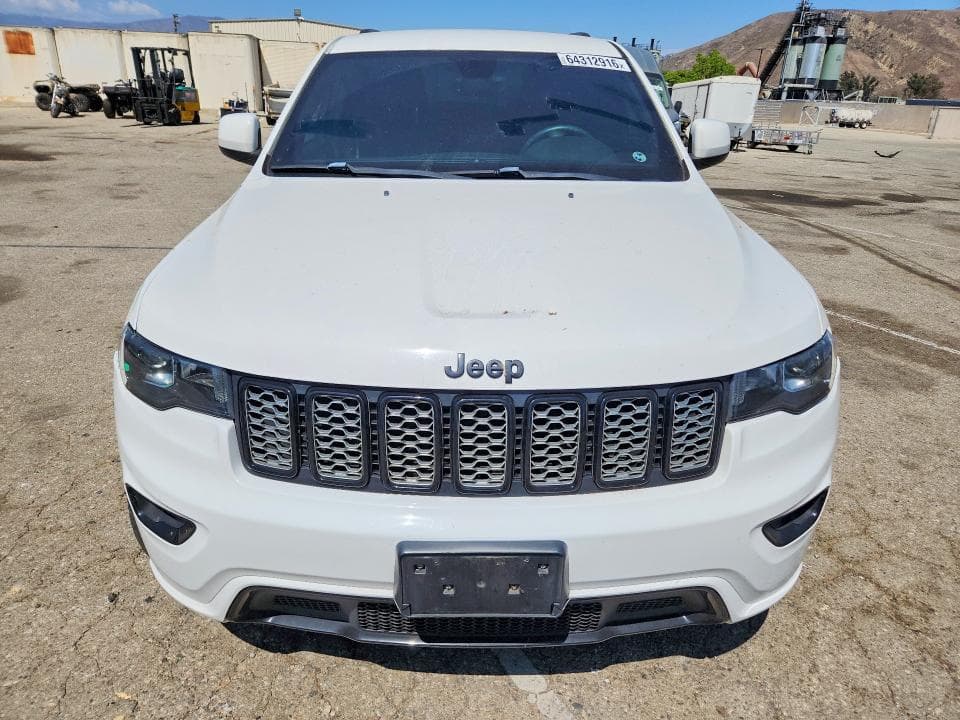 2017 JEEP GRAND CHEROKEE LAREDO 5
