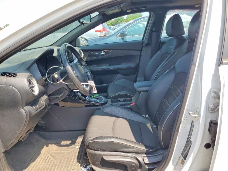2023 KIA FORTE GT LINE 7