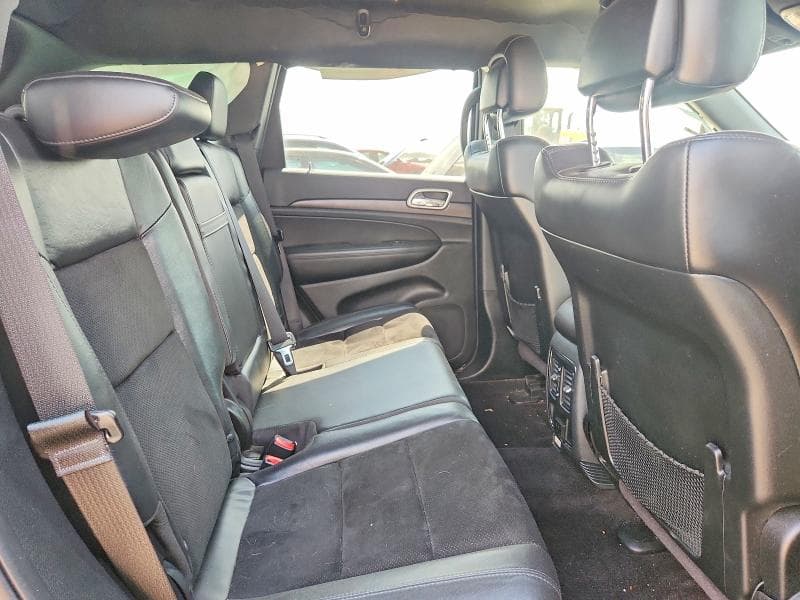 2017 JEEP GRAND CHEROKEE LAREDO 10