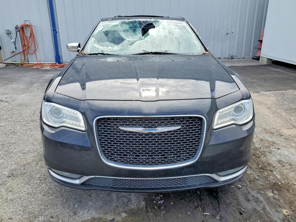 2017 CHRYSLER 300C 5