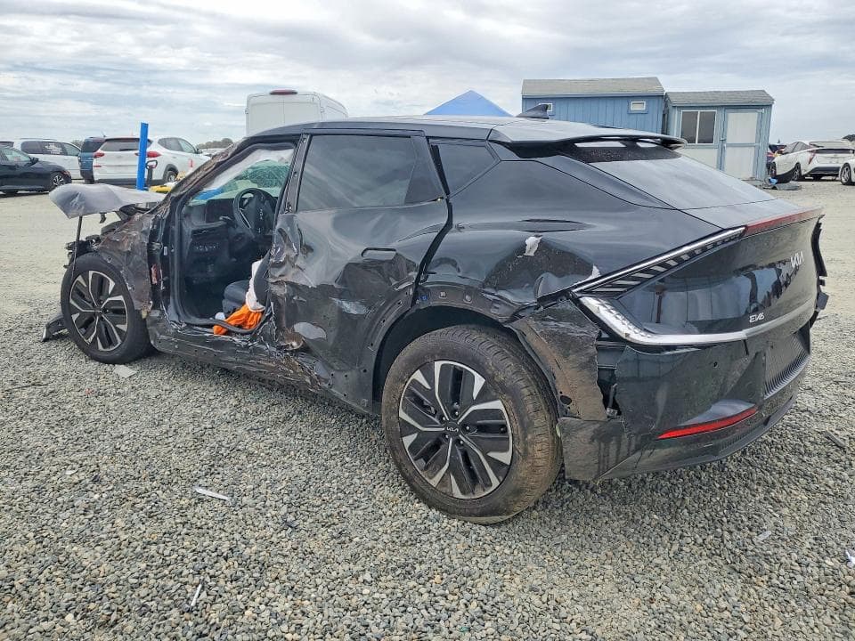 2023 KIA EV6 WIND 2