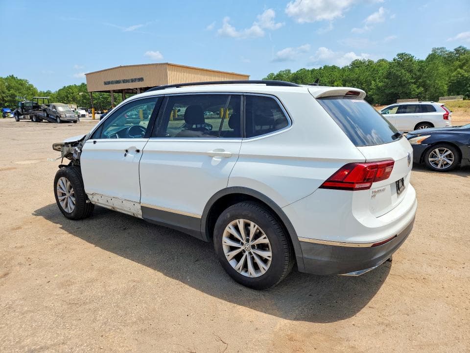 2018 VOLKSWAGEN TIGUAN SE 2