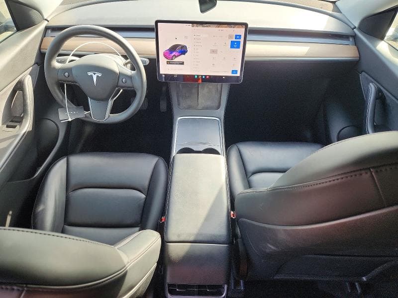 2022 TESLA MODEL Y 8