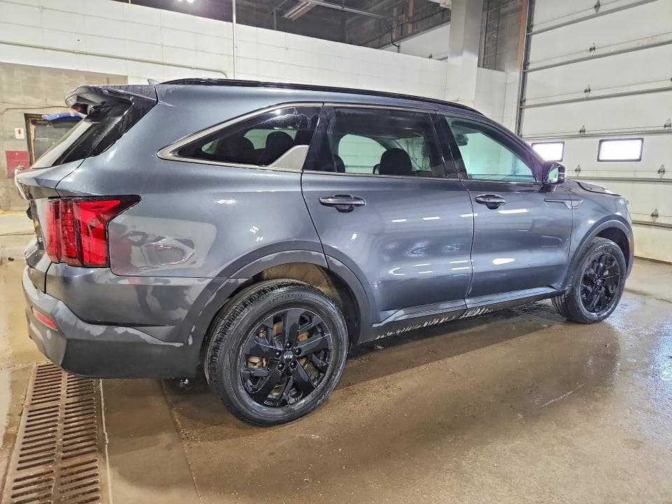 2021 KIA SORENTO S 3