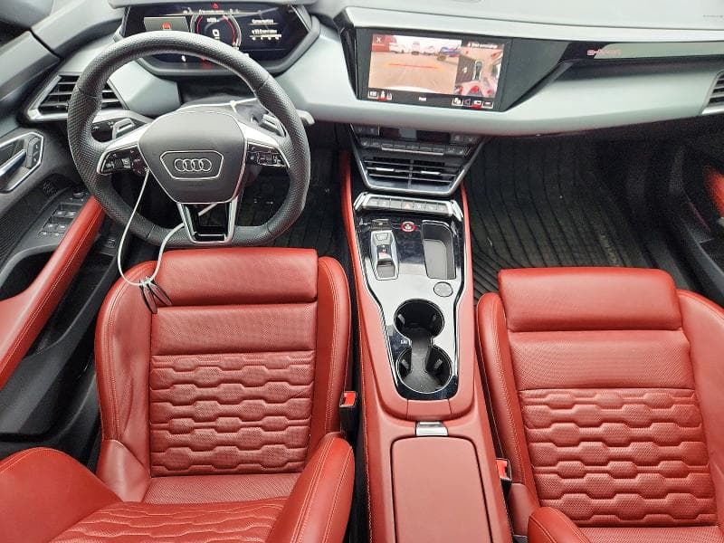 2023 AUDI E-TRON GT PREMIUM PLUS 8