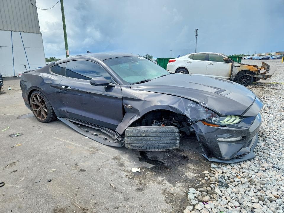 2022 FORD MUSTANG 4