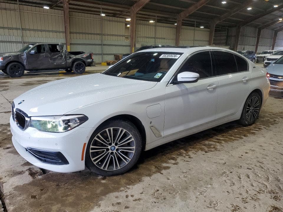 2019 BMW 530E - 1