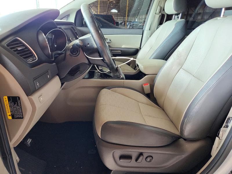 2017 KIA SEDONA LX 7