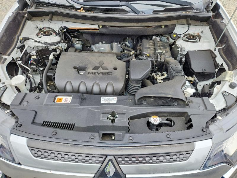 2019 MITSUBISHI OUTLANDER SE 12