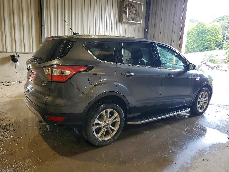 2017 FORD ESCAPE SE 3