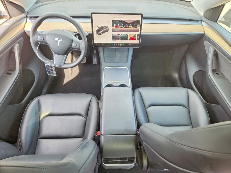 2023 TESLA MODEL Y 8