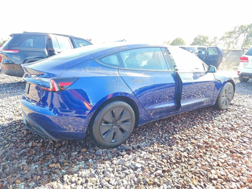 2024 TESLA MODEL 3 3
