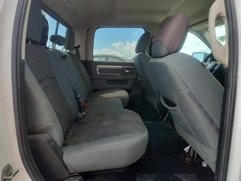 2017 RAM 1500 SLT 10