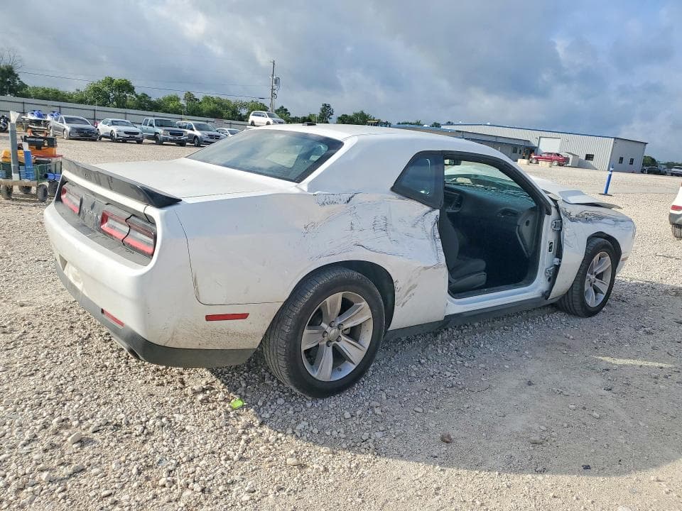 2023 DODGE CHALLENGER SXT 3