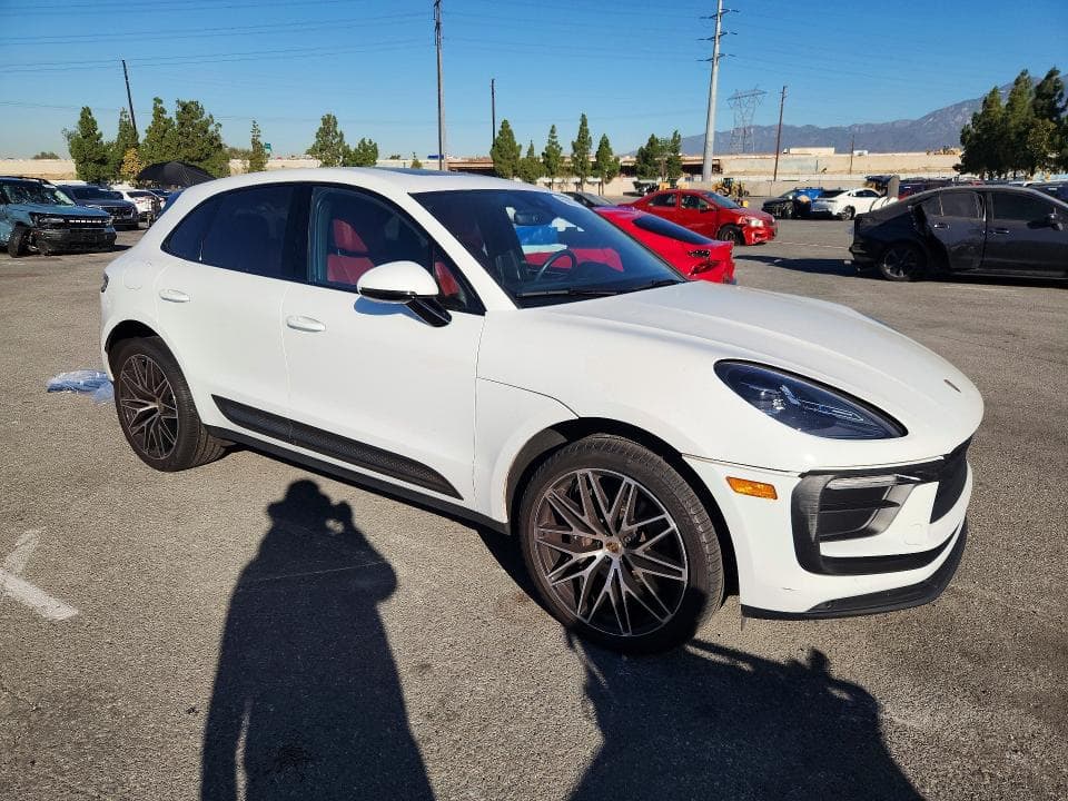 2022 PORSCHE MACAN 4