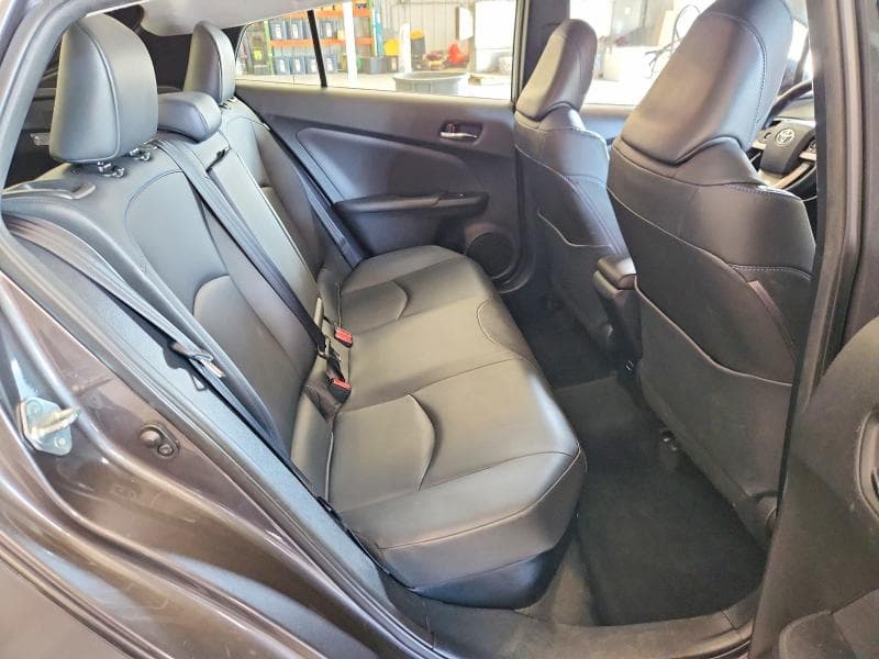 2017 TOYOTA PRIUS FOUR TOURING 10